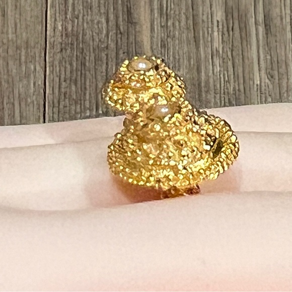 Vintage Gold-Tone Statement Adjustable Ring - Picture 3 of 8
